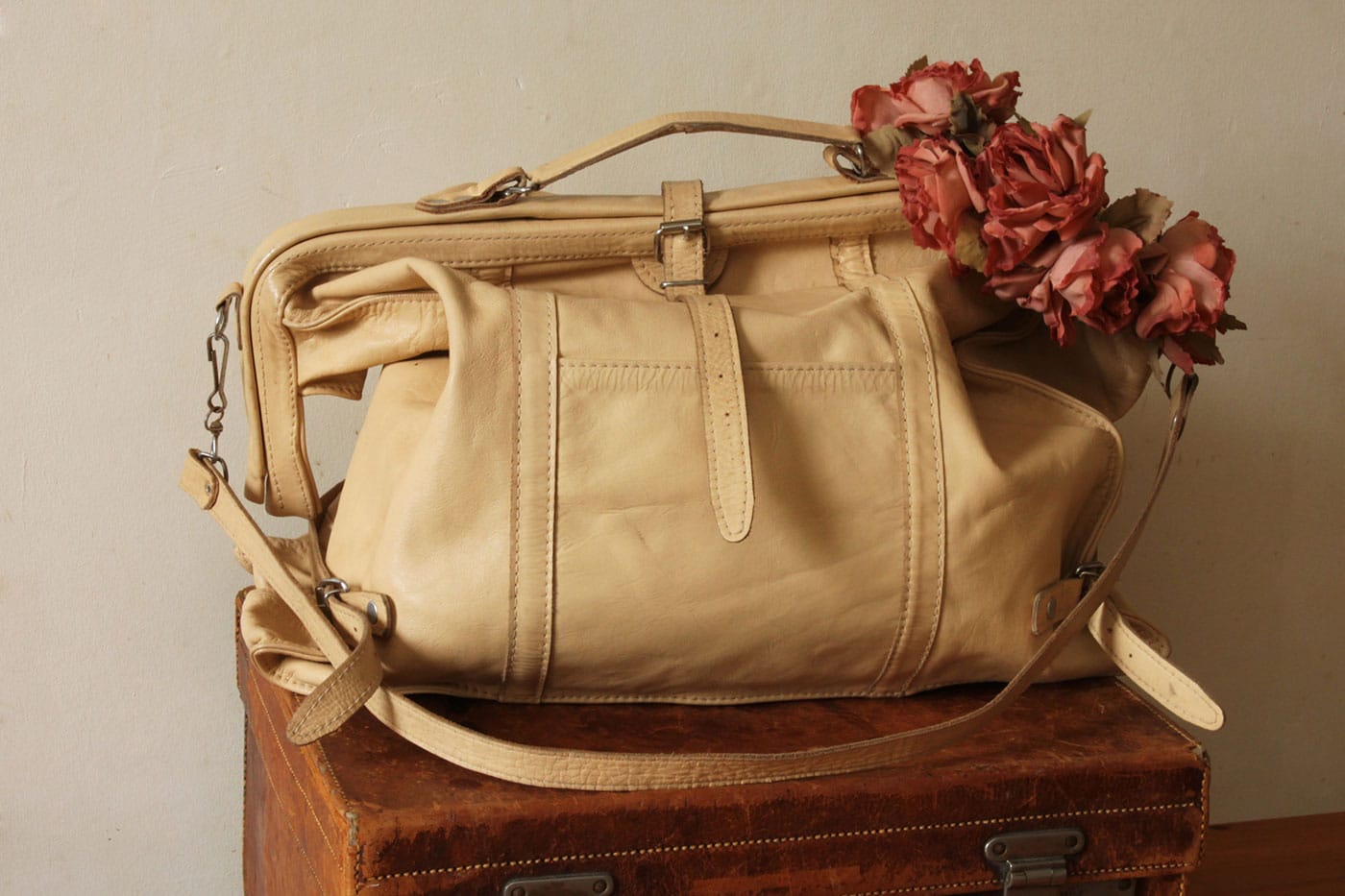 Vintage leather satchel bag